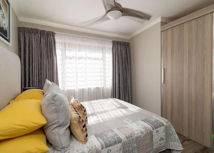 Vista Oceana - 4 Bedroom, Uvongo, Manaba Beach