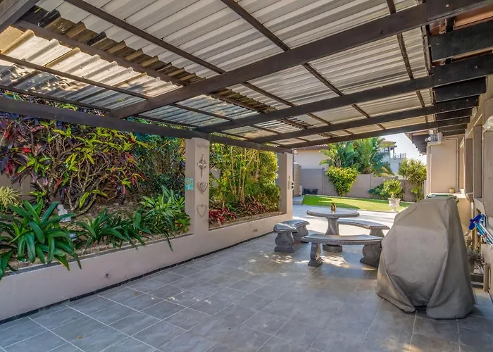 Vista Oceana - 4 Bedroom, Uvongo, Manaba Beach