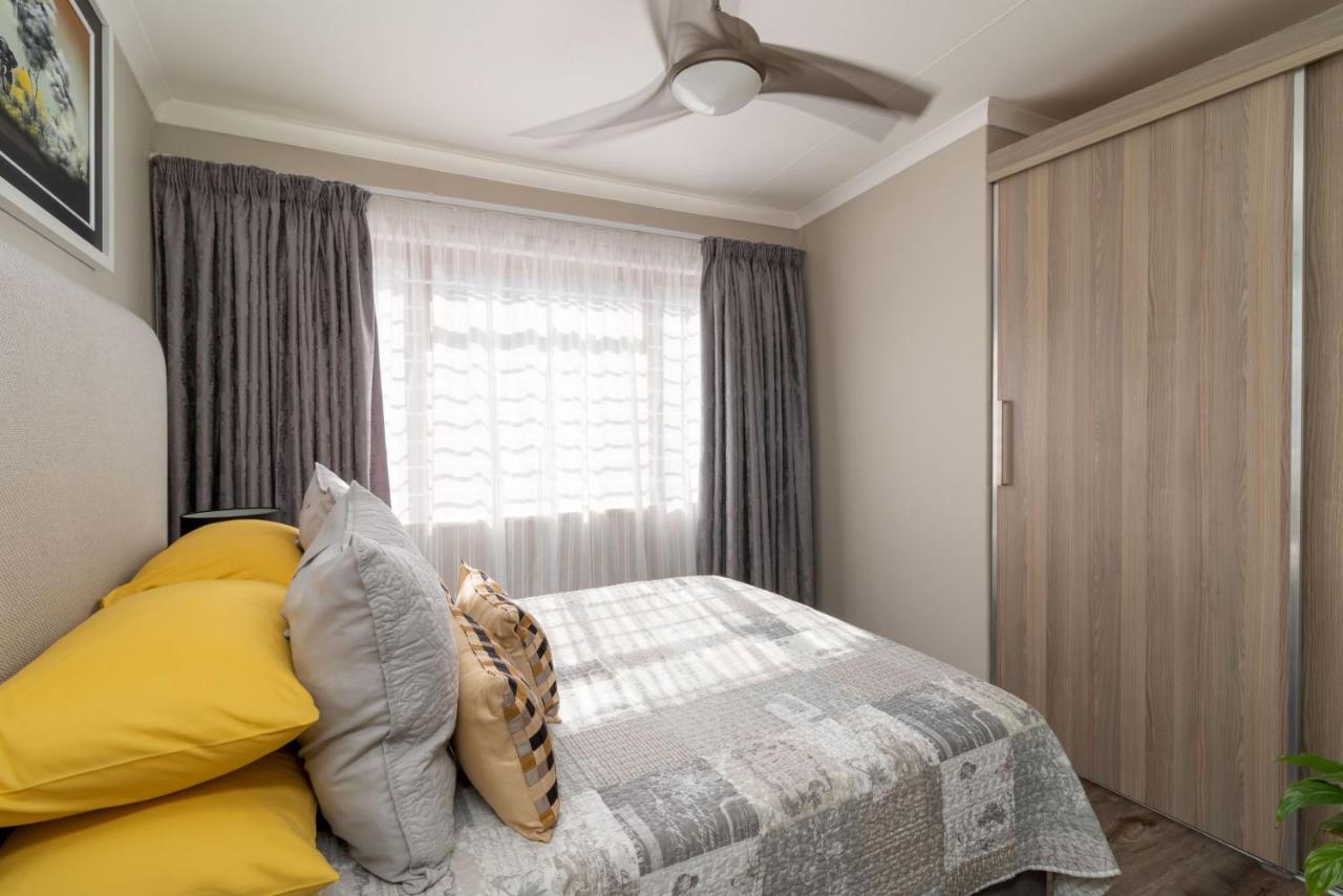 Vakantiehuis Vista Oceana - 4 Bedroom, Uvongo, Manaba