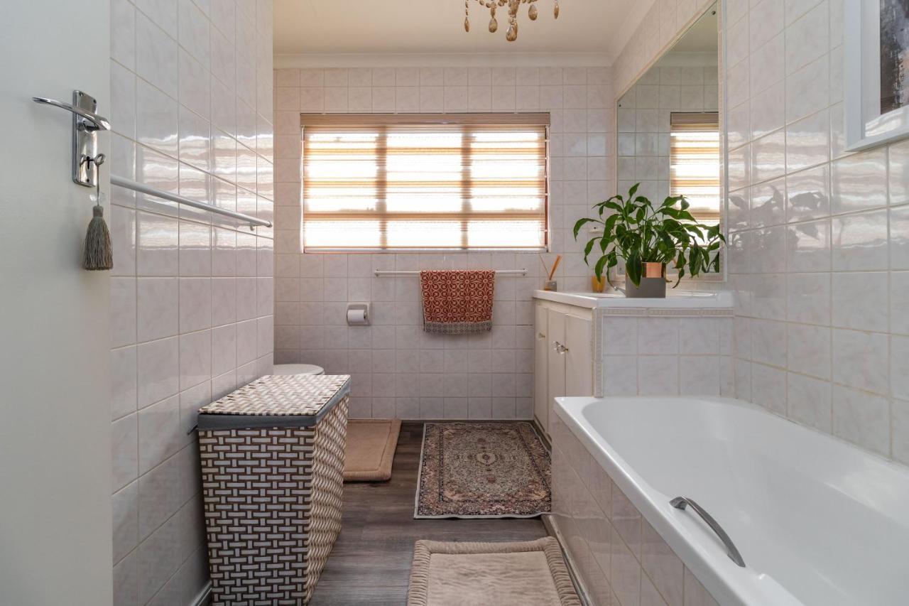 Vista Oceana - 4 Bedroom, Uvongo, Manaba Margate
