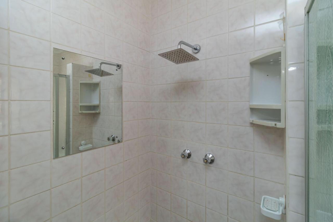 Vista Oceana - 4 Bedroom, Uvongo, Manaba Vakantiehuis