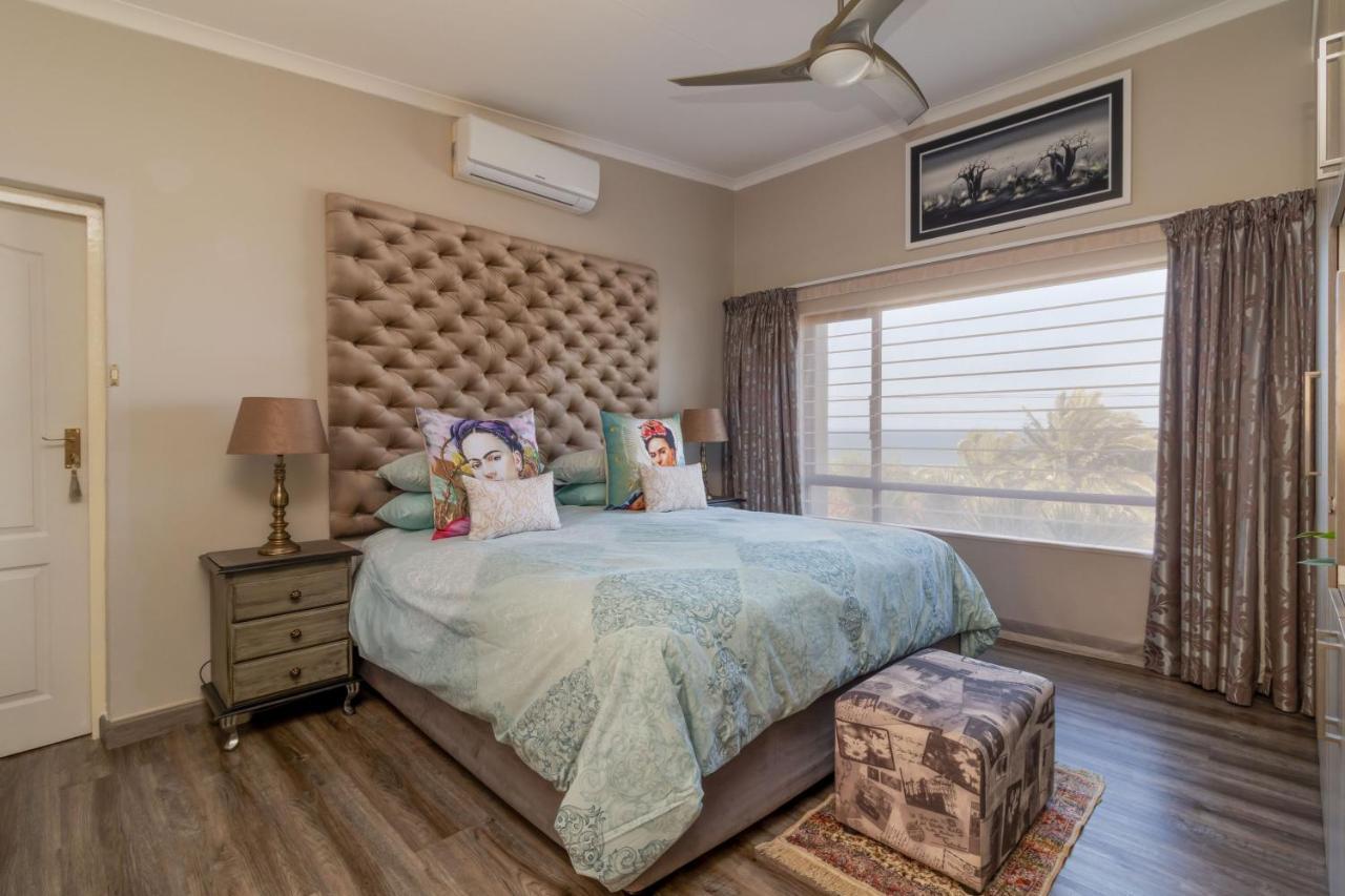 Vista Oceana - 4 Bedroom, Uvongo, Manaba
