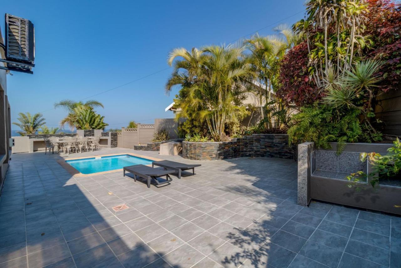 Vista Oceana - 4 Bedroom, Uvongo, Manaba Vakantiehuis *